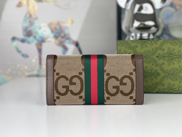 グッチ財布コピー背面デザイン